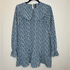 Pieces Maternity mini smock dress with exaggerated collar in blue ditsy floral